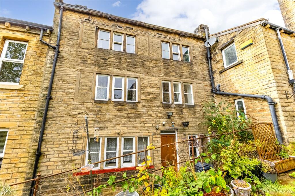 3 bedroom terraced house