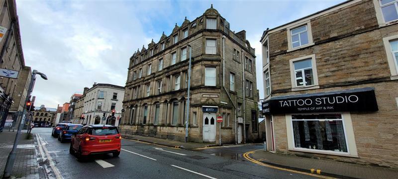 Additional property image - Upper Floors, 32 Manchester Road, Burnley, Lancashire, BB11 1HH