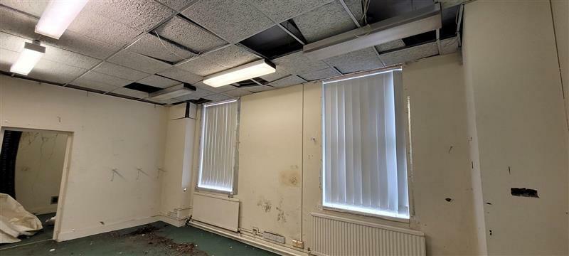 Additional property image - Upper Floors, 32 Manchester Road, Burnley, Lancashire, BB11 1HH