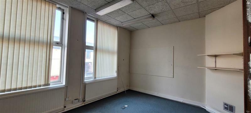 Additional property image - Upper Floors, 32 Manchester Road, Burnley, Lancashire, BB11 1HH