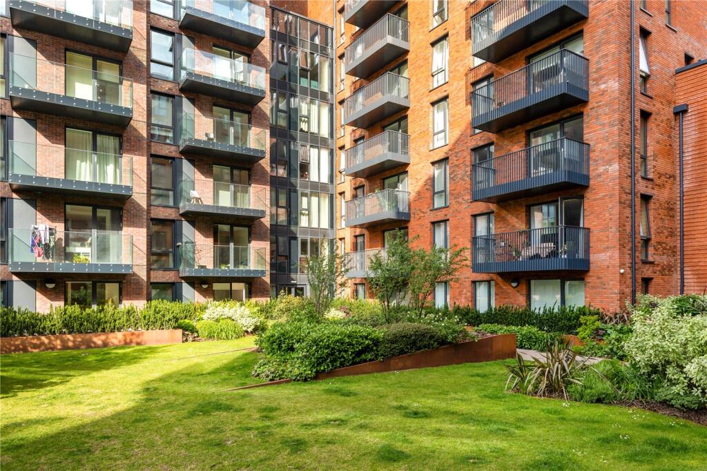 Main image of property: 64 Shadwell Street, Birmingham, West Midlands, B4