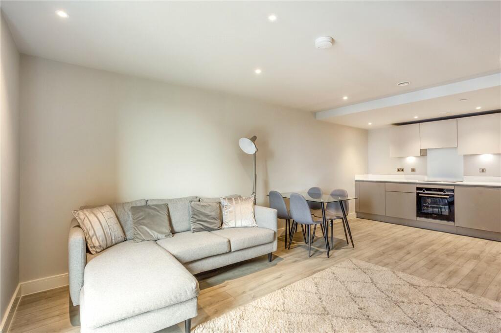 2 bedroom apartment for rent in St. Martins Place, 169 Broad Street, Birmingham, B15