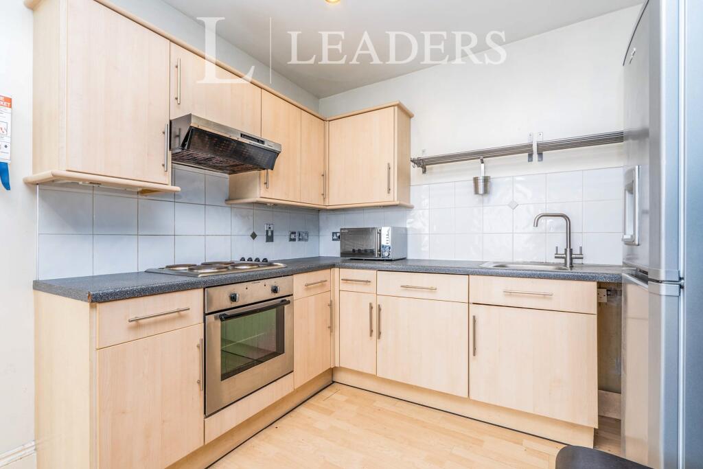 Main image of property: Canute Castle, 2 Royal Crescent Road, Southampton, SO14