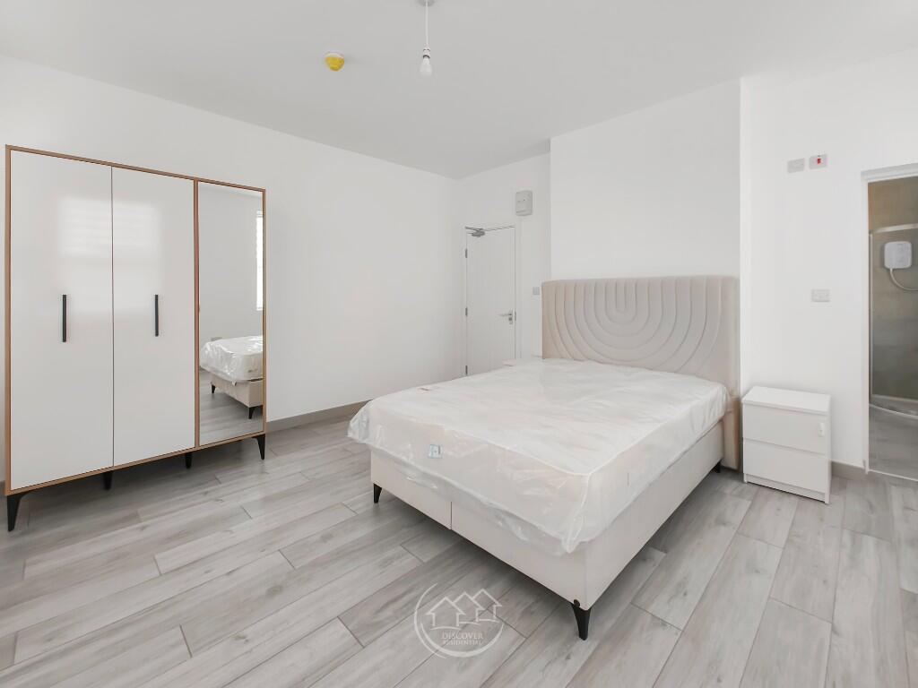 Main image of property: Green Street, Enfield, Greater London, EN3