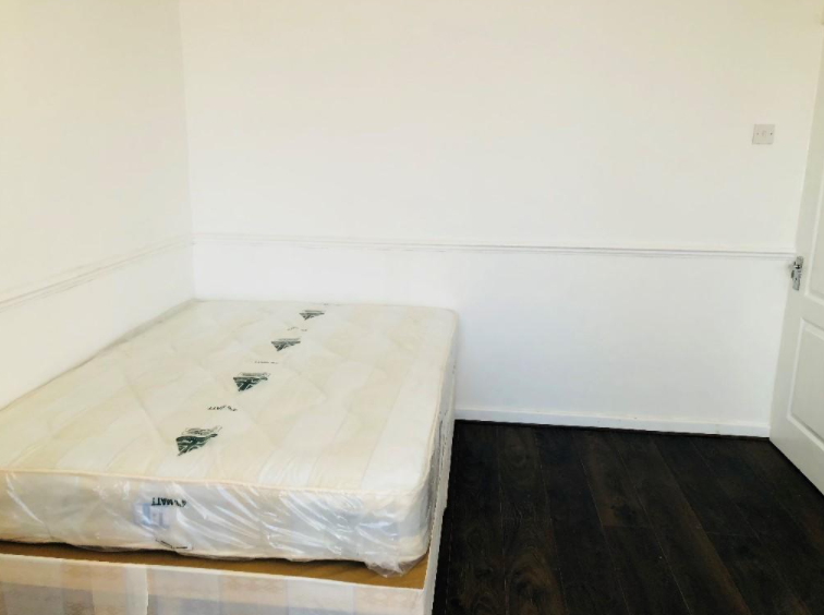 Main image of property: Craven Gardens, Ilford, Essex, IG6