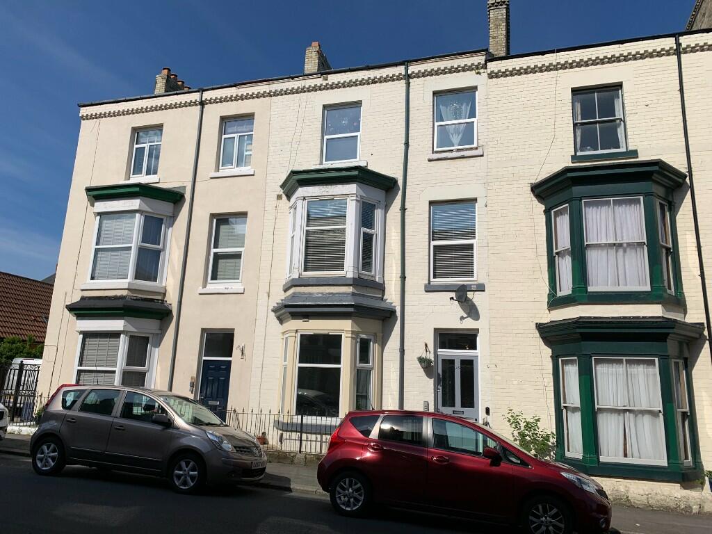 Main image of property: Flat 3, 26 Pearl Street, Saltburn-By-The-Sea, Cleveland, TS12