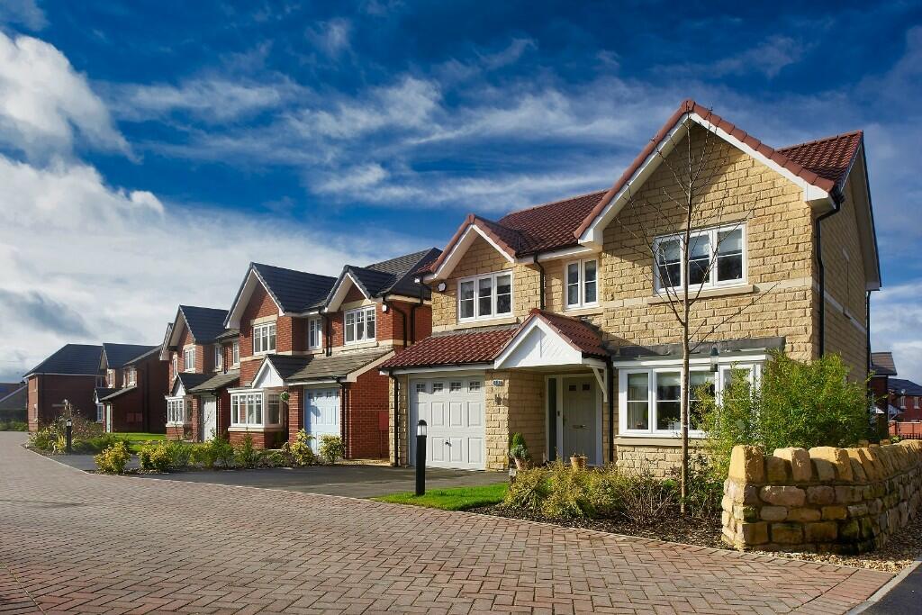 4 bedroom detached house for sale in Oxcroft Lane, Bolsover, S44