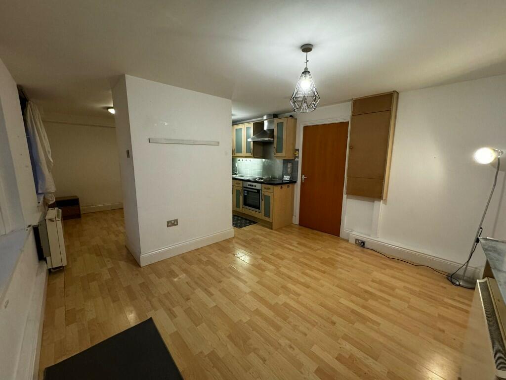 Studio flat for rent in Park Row, Nottingham, Nottinghamshire, NG1