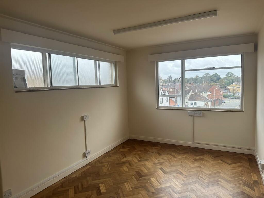 Additional property image - 16/16A Bank Street, Braintree