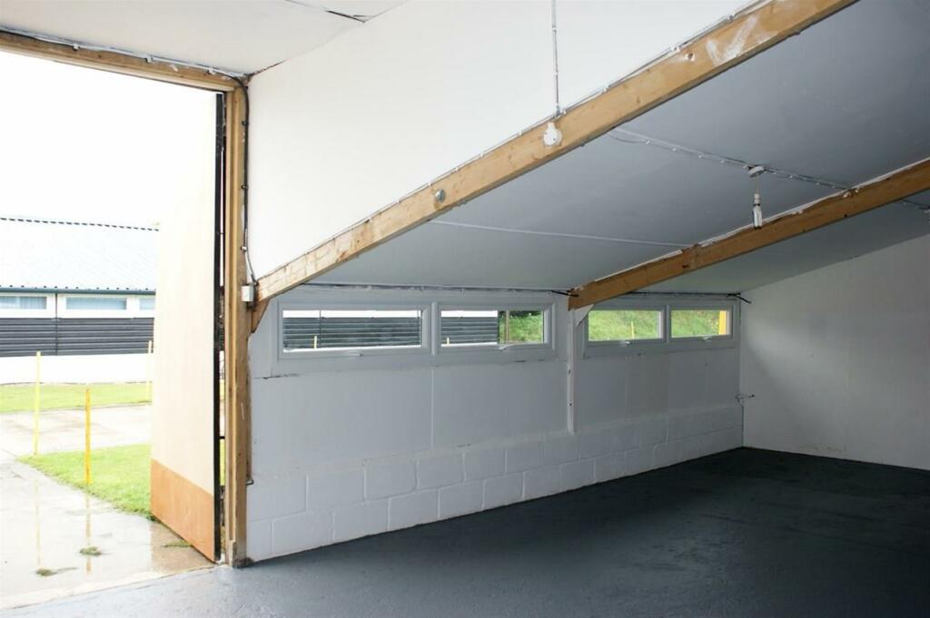 Additional property image - Braintree
