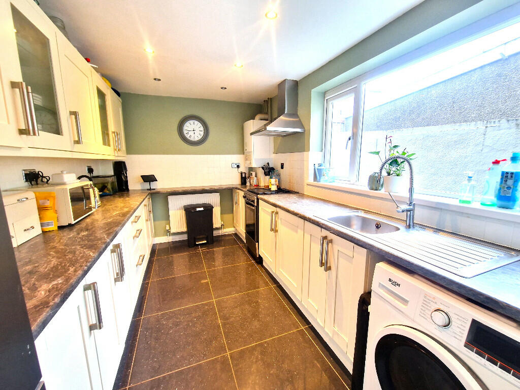2 bedroom end of terrace house for sale in Cromwell Street, Abertillery