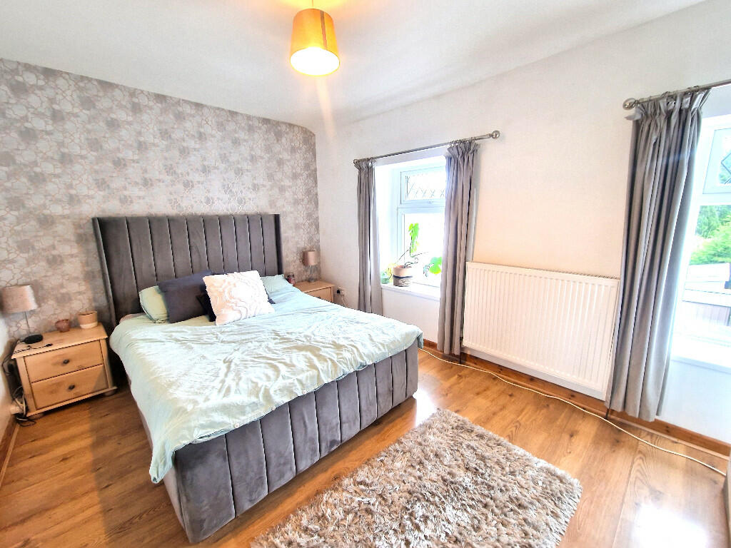 2 bedroom end of terrace house for sale in Cromwell Street, Abertillery