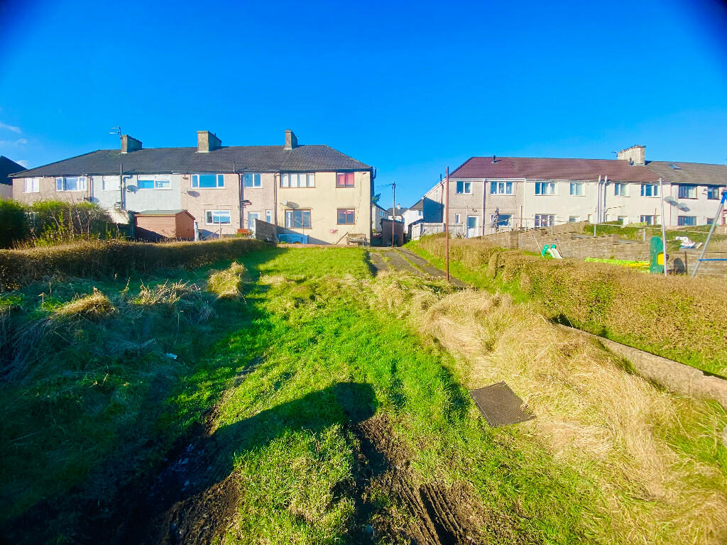 3 bedroom semidetached house for sale in Brynteg Avenue