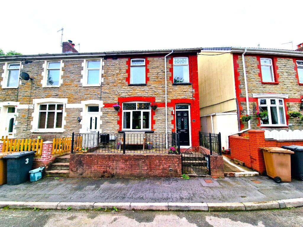 Main image of property: Kennard Terrace, Crumlin, NP113qf