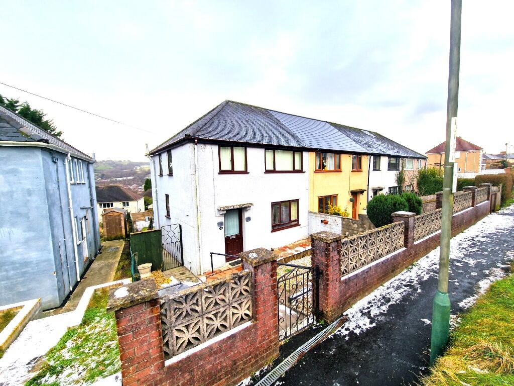 Main image of property: Brynglas Avenue, Pontllanfriath, NP12