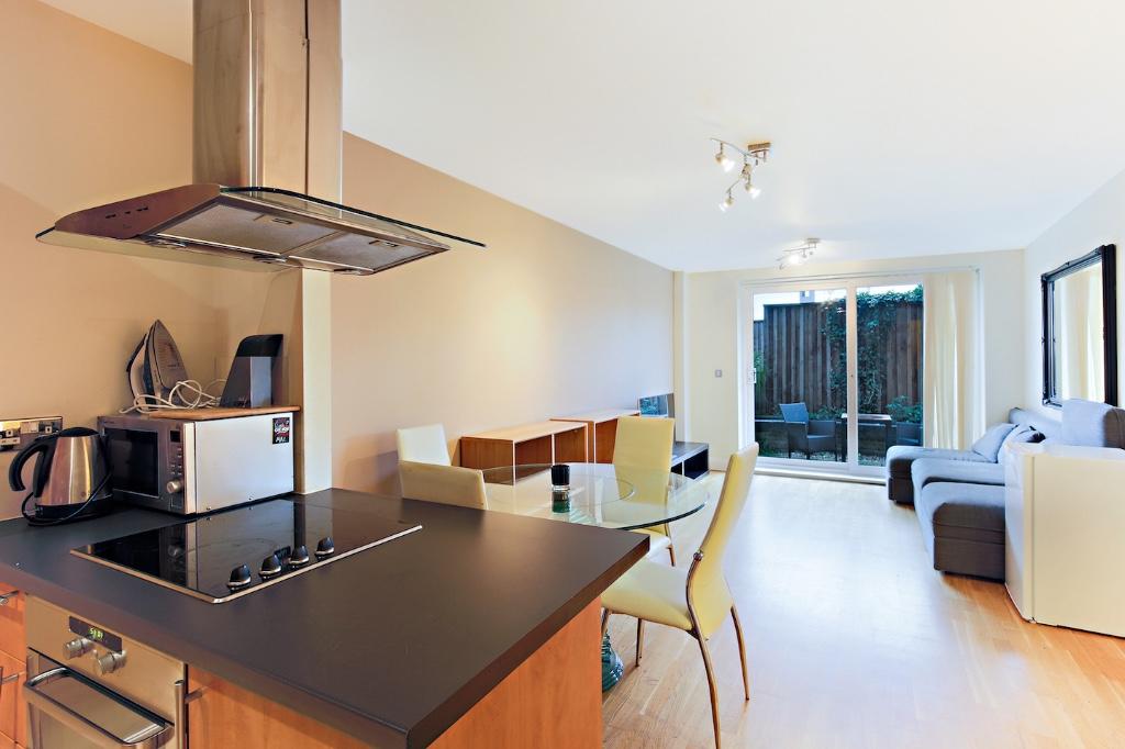 Main image of property: Regents Park Road, London, NW1