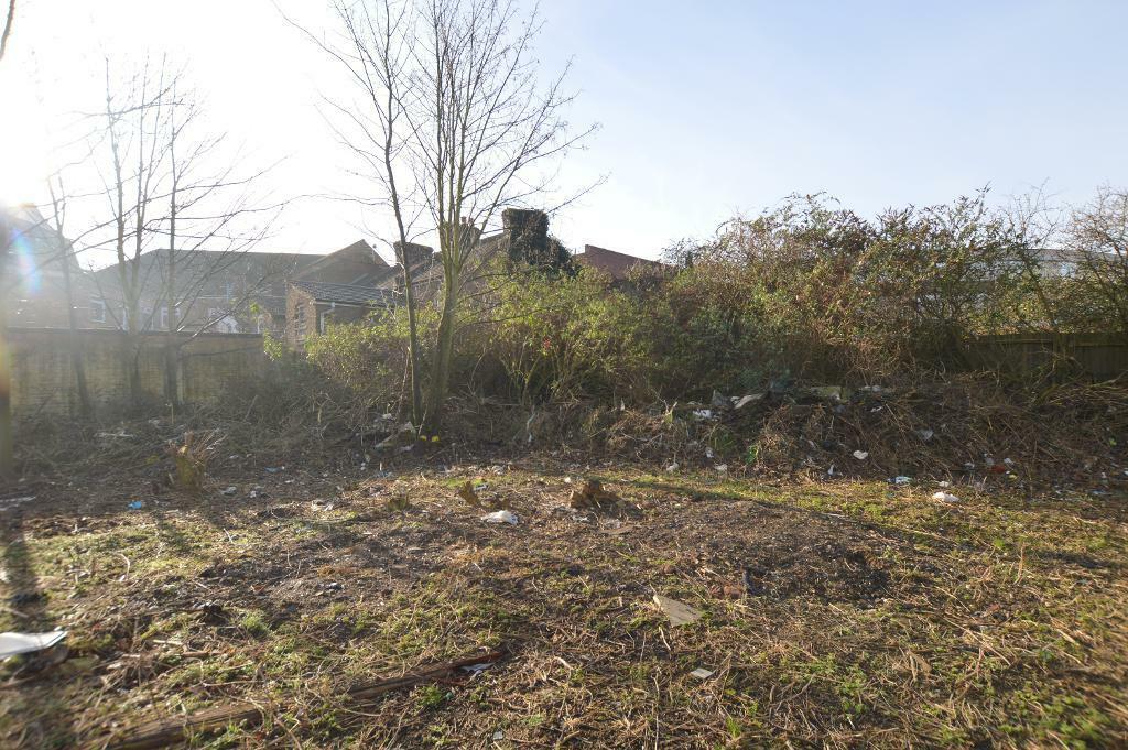 Land for sale in New Bedford Road Land, Luton, Bedfordshire, LU1 1SH, LU1