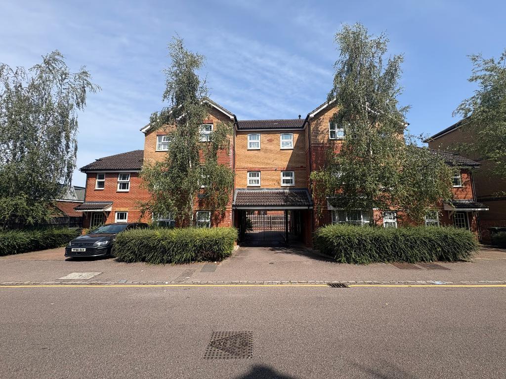 Main image of property: Sarum Road, Leagrave, Luton, Bedfordshire, LU3 2BF