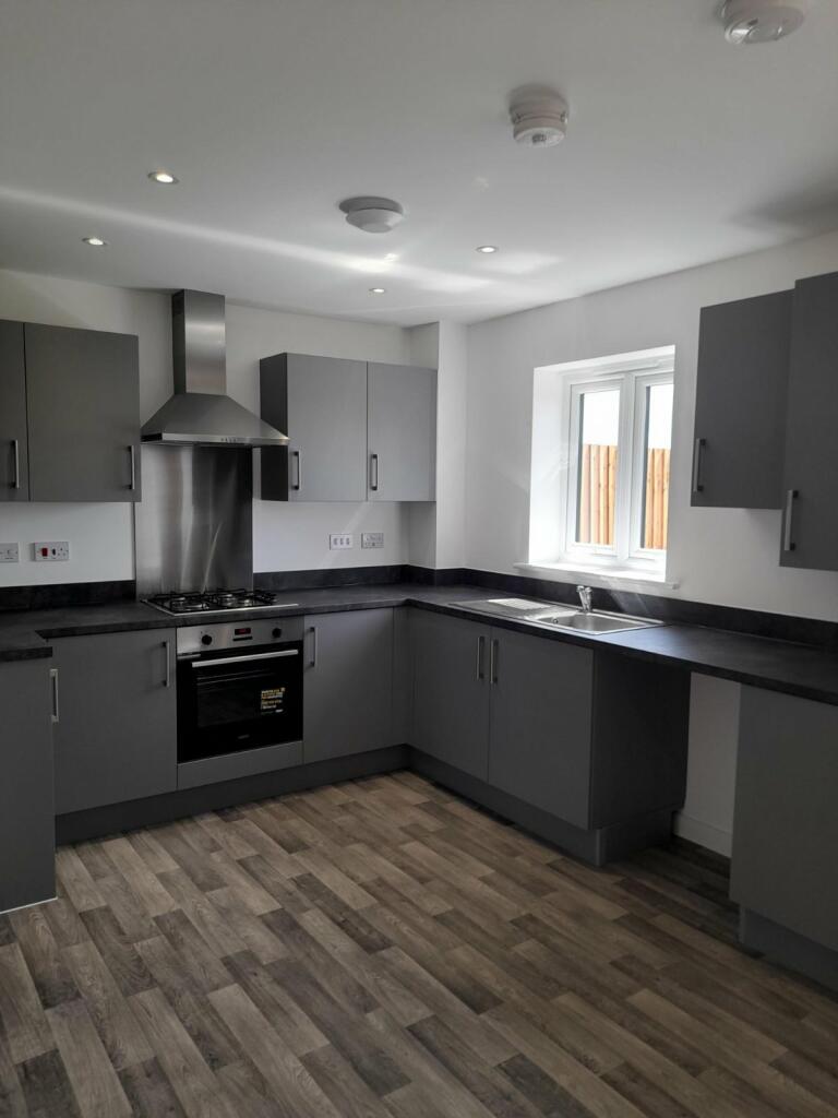 Additional property image - Yew Tree Meadows, Gipsy Lane, Nuneaton, Warwickshire, CV11