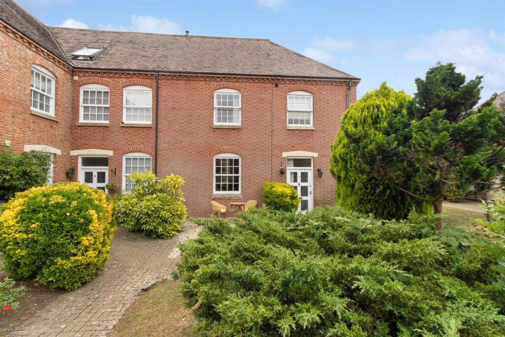 Main image of property: Strensham Court Mews, Strensham, Worcestershire, WR8 9LR