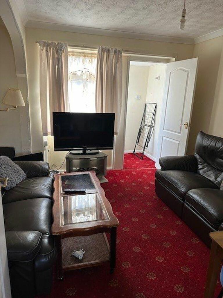 4 bedroom house for rent in Downs Road, Canterbury, CT2