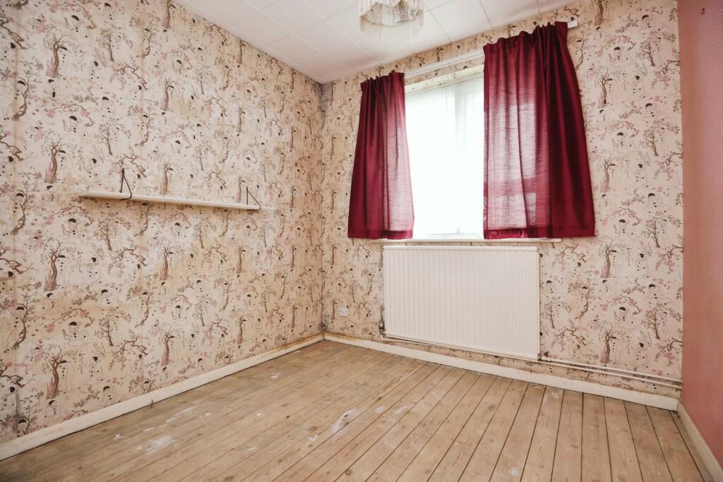 Additional property image - The Gardens, Leamington Spa, Warwickshire, CV31