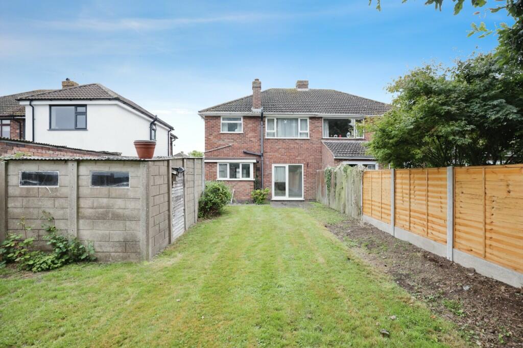 Additional property image - The Gardens, Leamington Spa, Warwickshire, CV31