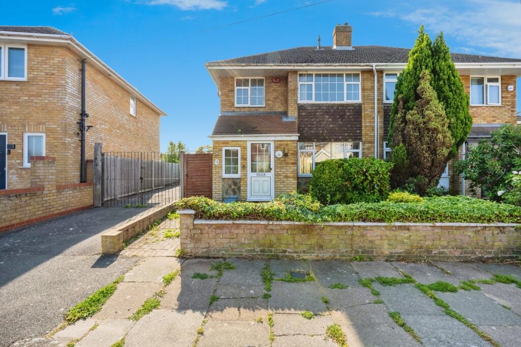 Main image of property: Stephens Close, Luton, Bedfordshire, LU2