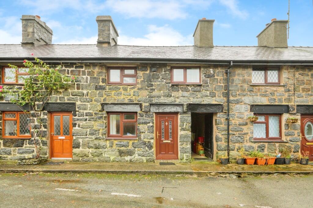 Main image of property: High Street, LL24