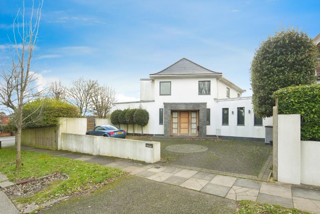 Main image of property: Radinden Manor Road, Hove, East Sussex, BN3