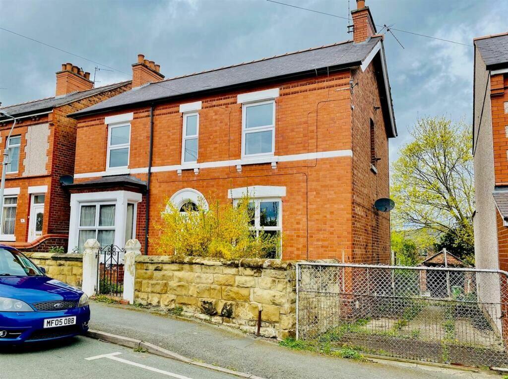 4 bedroom detached house for sale in 39 Barons Road, Wrexham, Clwyd