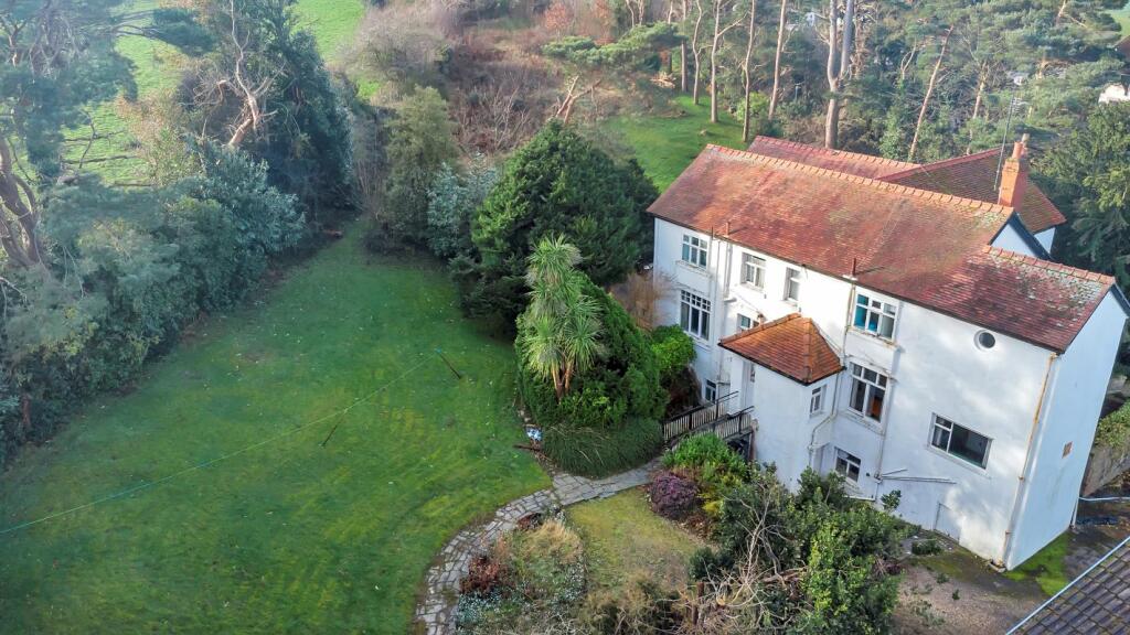 4 bedroom detached house for sale in 169 Llanrwst Road, Colwyn Bay