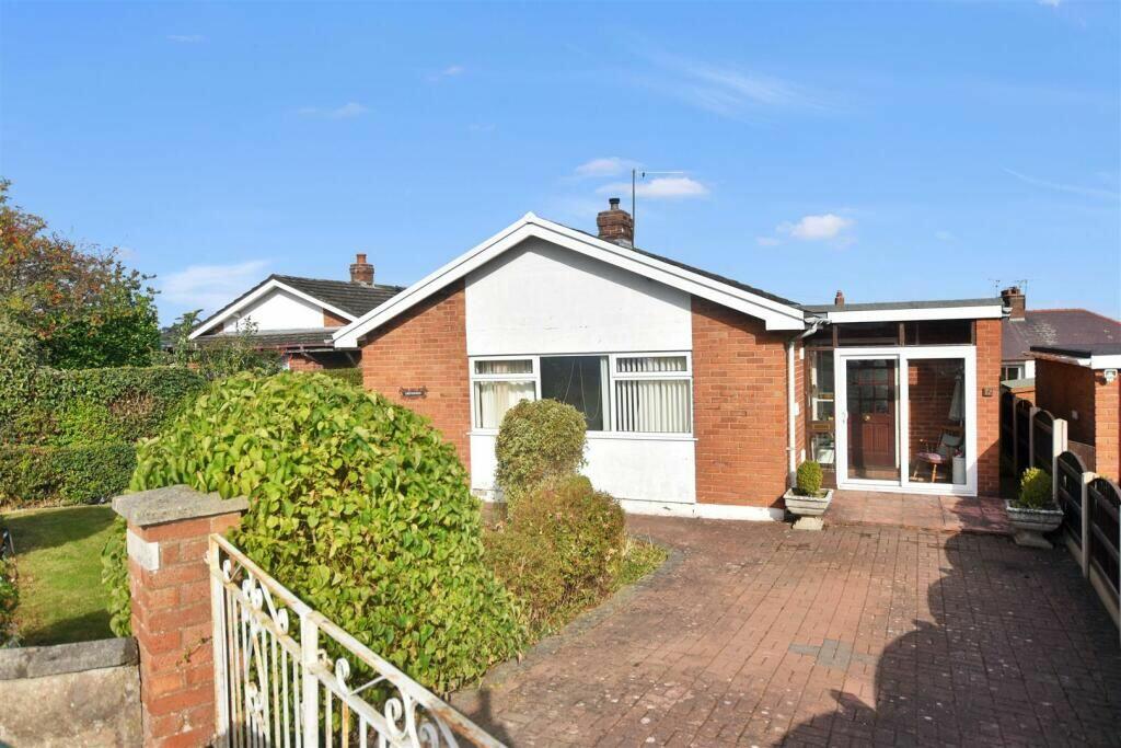 3 bedroom bungalow for sale in Chesterton, 12 Willow Road, Coedpoeth