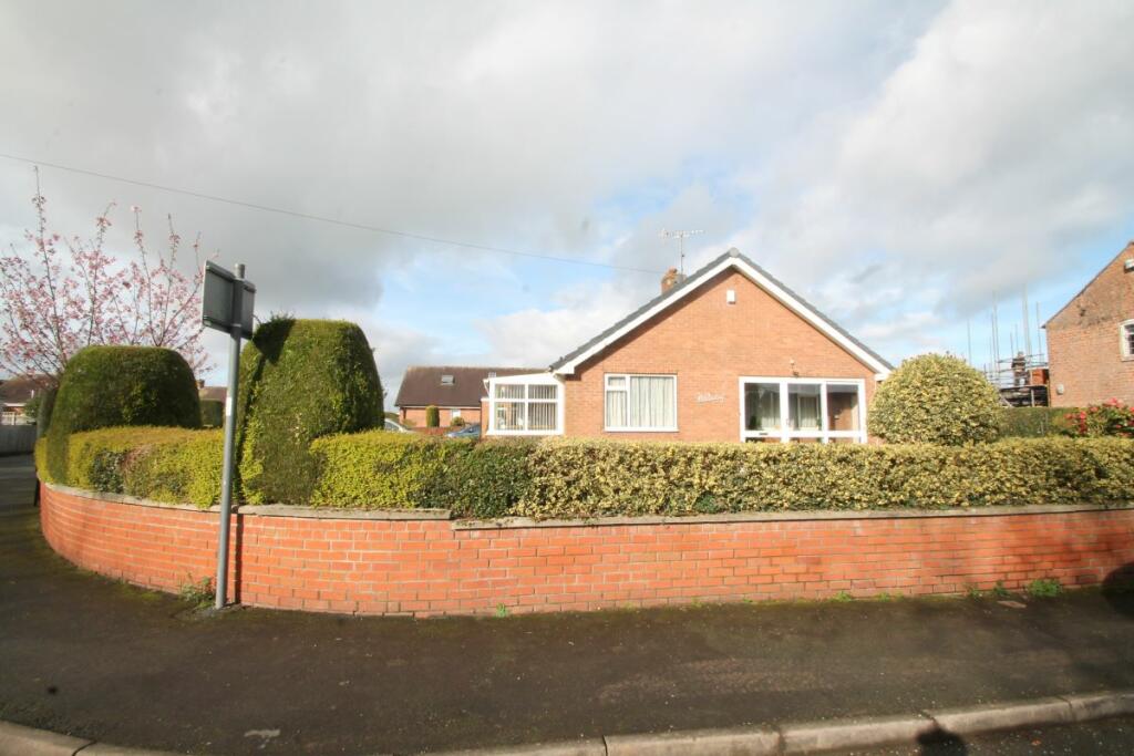2 bedroom bungalow for sale in Fieldway, Green Street, Holt, Wrexham