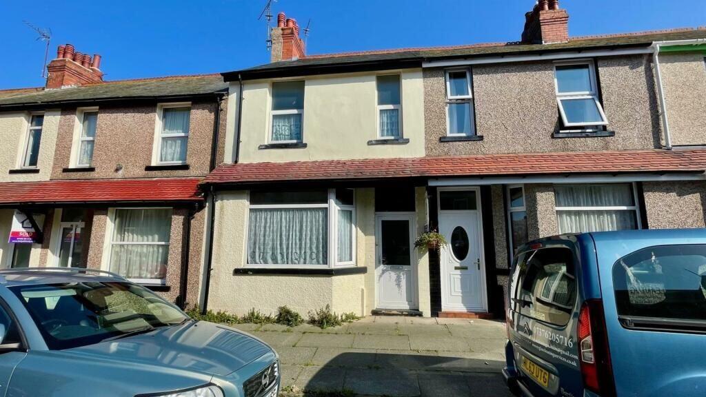 Main image of property: 24 Alexandra Road, Llandudno, Gwynedd, LL30 2DQ