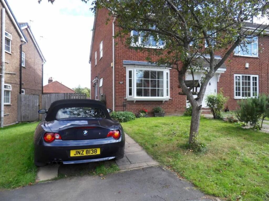 Main image of property: 47 Fieldway Avenue, Leeds, West Yorkshire, LS13 1ED