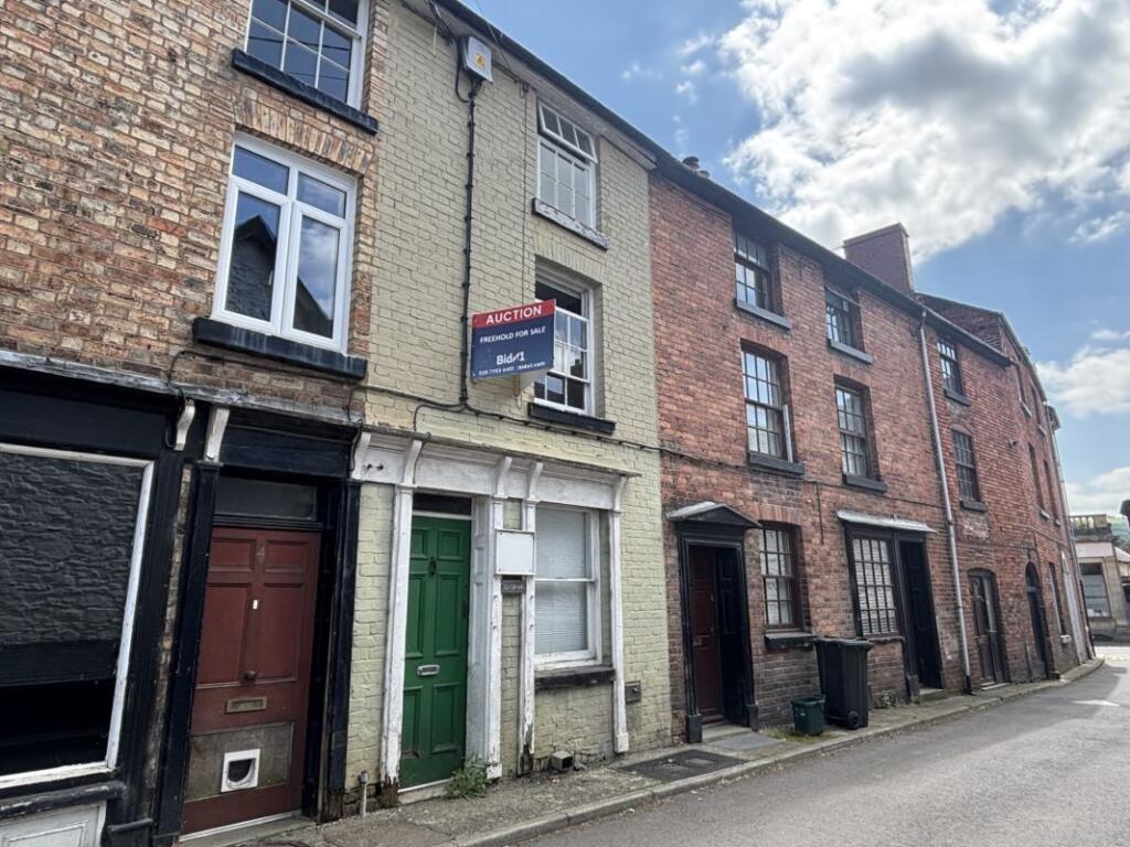 Main image of property: Clydfan, 3 Bridge Street, Llanfyllin, Powys, SY22 5AU