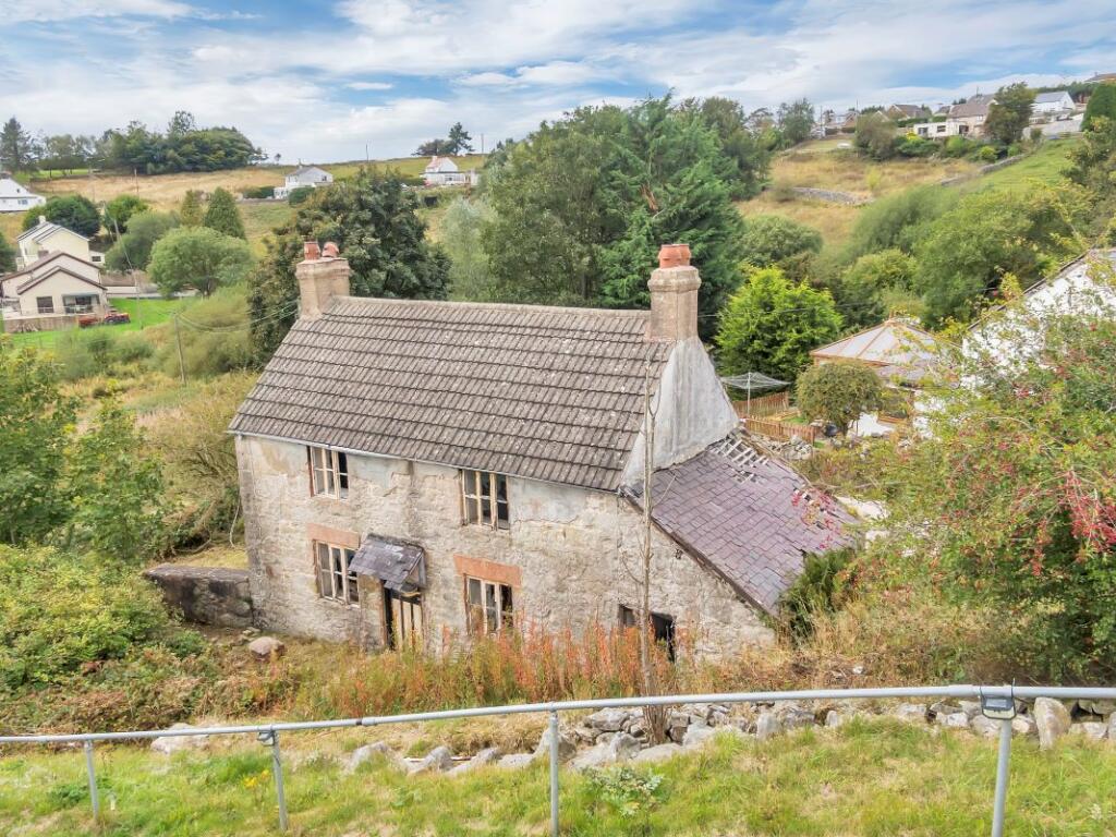 Main image of property: Rose Cottage, Y Gors Gwynfryn, Wrexham, LL11 5UW