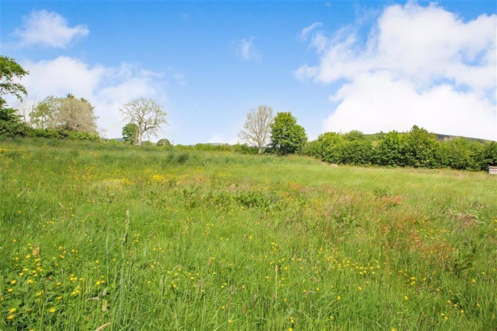 Land for sale in Cefn Coch, Cefn Coch, LlanrhaeadrYmMochnant, Powys