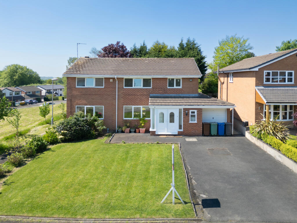 Main image of property: Sergeants Lane, Whitefield, M45 7TS