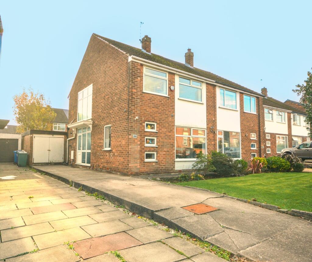 Main image of property: Park Lane, Whitefield, M45 7PX