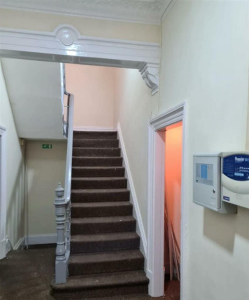 Additional property image - Mannville Terrace, Bradford