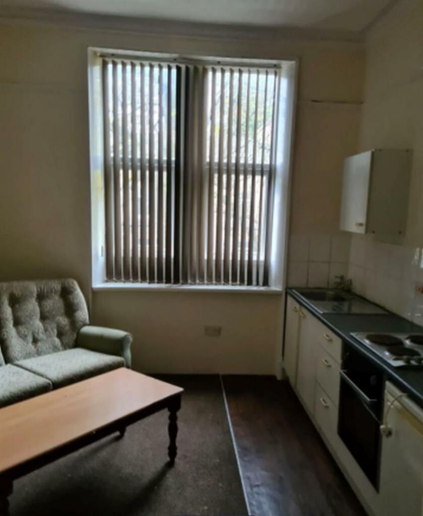 Additional property image - Mannville Terrace, Bradford