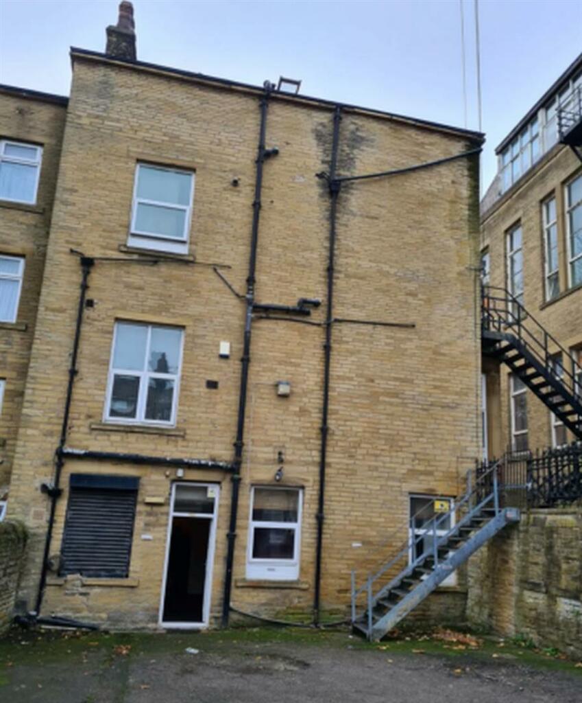 Additional property image - Mannville Terrace, Bradford