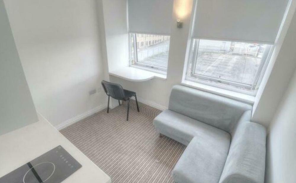Additional property image - 178, Sunbridge Road, Bradford