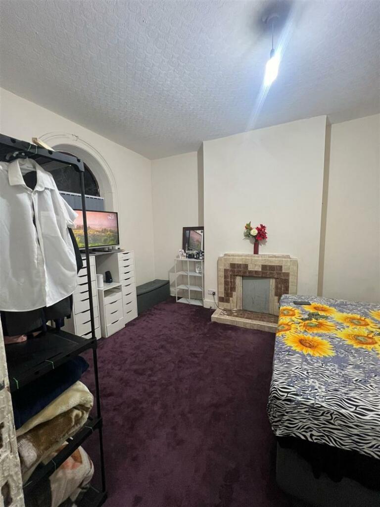 Additional property image - 31 Marlborough Road & 274 Lumb Lane, BD8 7LD