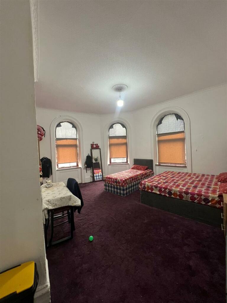 Additional property image - 31 Marlborough Road & 274 Lumb Lane, BD8 7LD