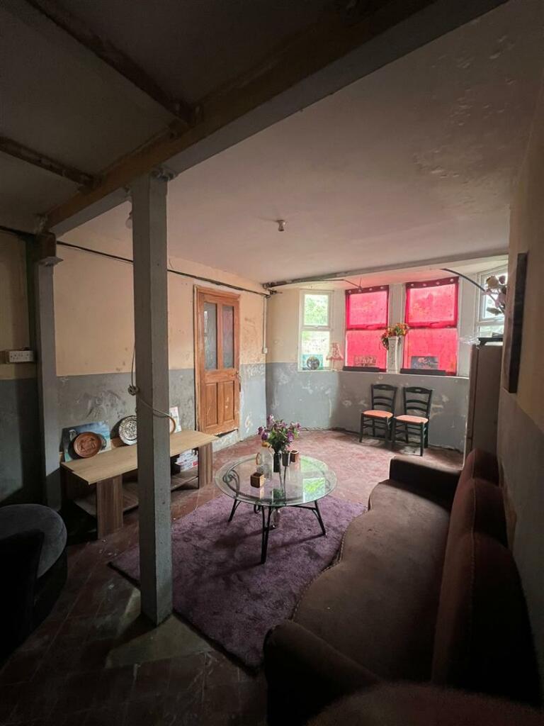 Additional property image - 31 Marlborough Road & 274 Lumb Lane, BD8 7LD