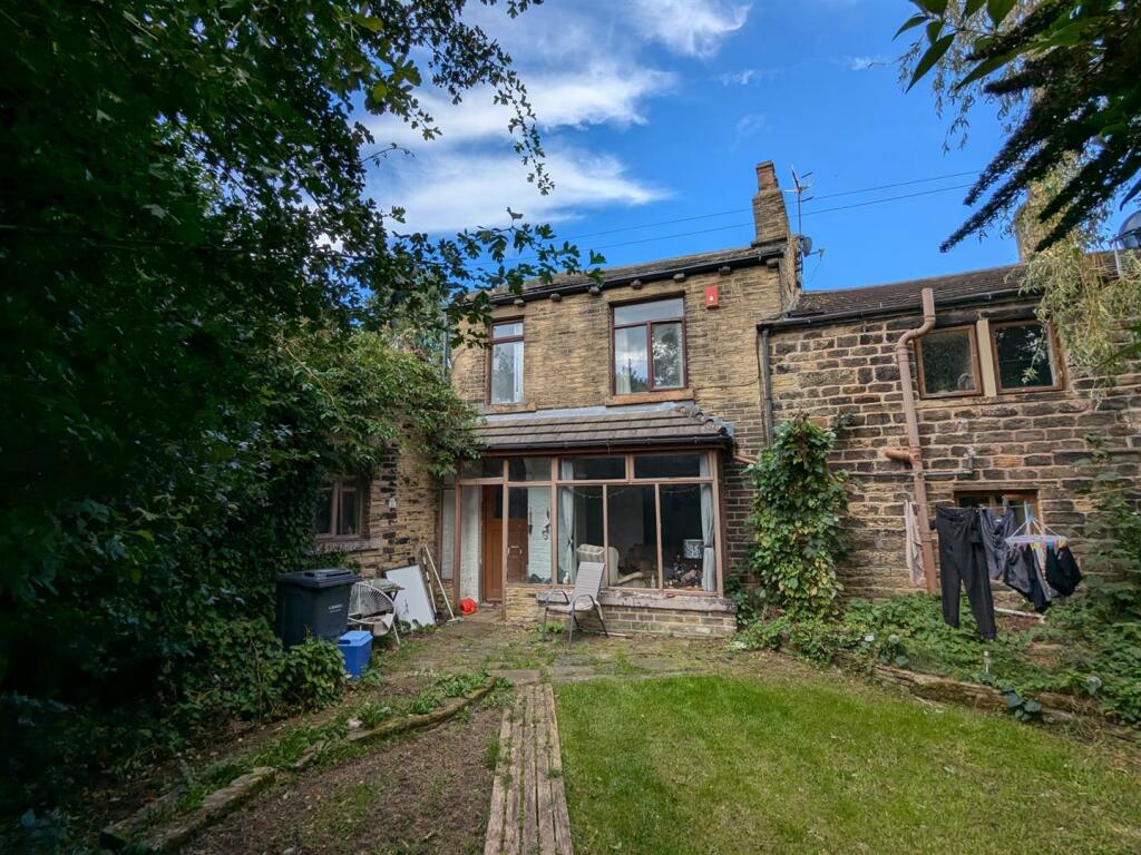 Additional property image - 1-11, Laburnum Place Apperley Bridge, Bradford, BD10 0NA