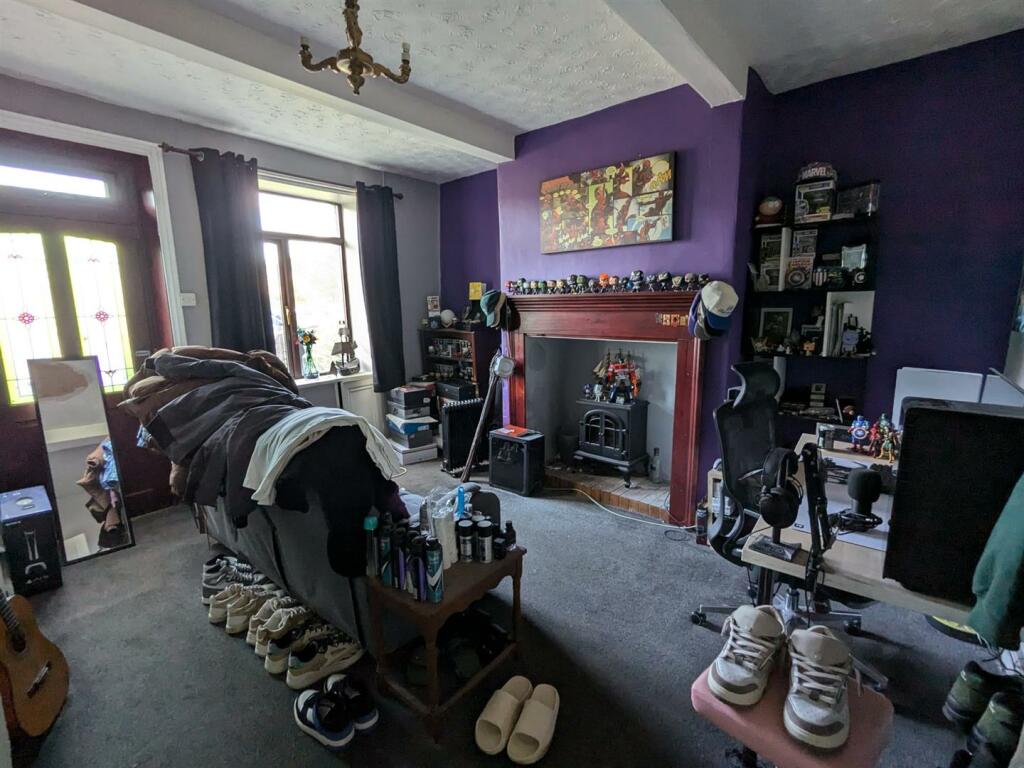 Additional property image - 1-11, Laburnum Place Apperley Bridge, Bradford, BD10 0NA